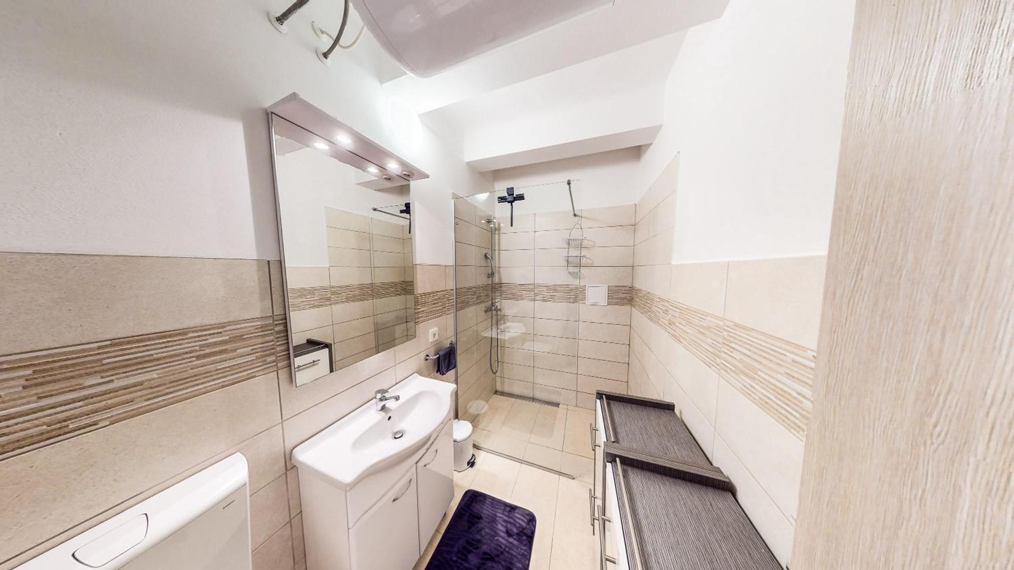 Chaplin Apartment - Free Garage Parking ลูบลิยานา ภายนอก รูปภาพ