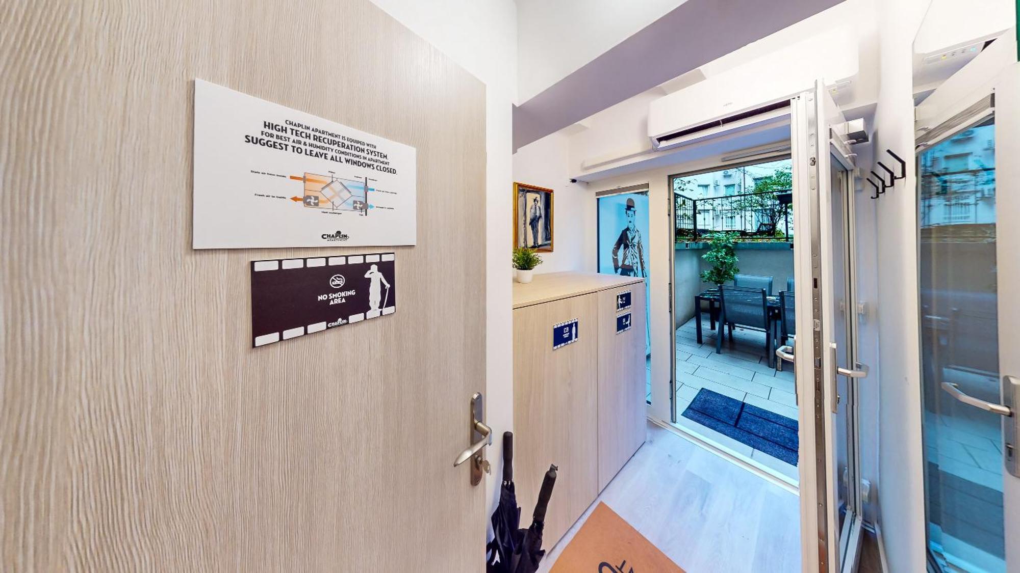 Chaplin Apartment - Free Garage Parking ลูบลิยานา ภายนอก รูปภาพ