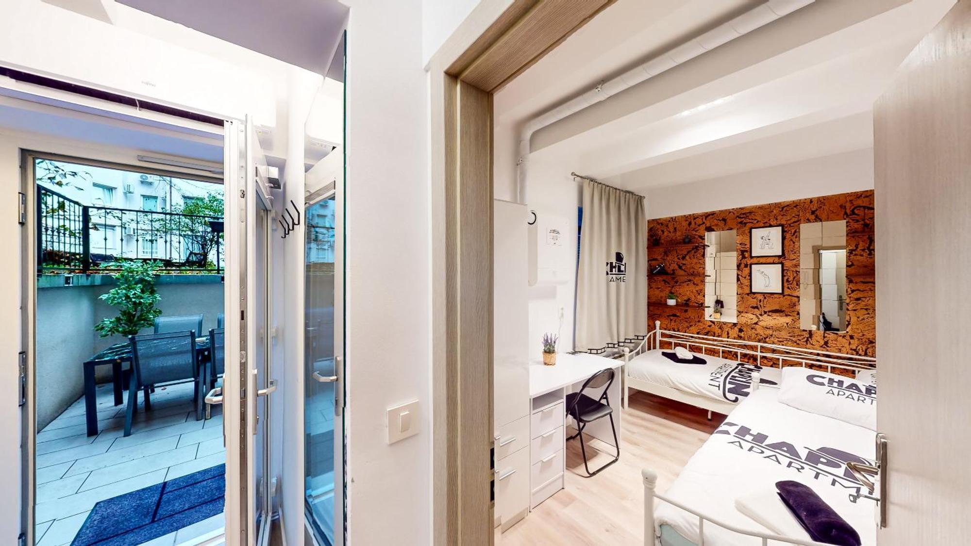 Chaplin Apartment - Free Garage Parking ลูบลิยานา ภายนอก รูปภาพ